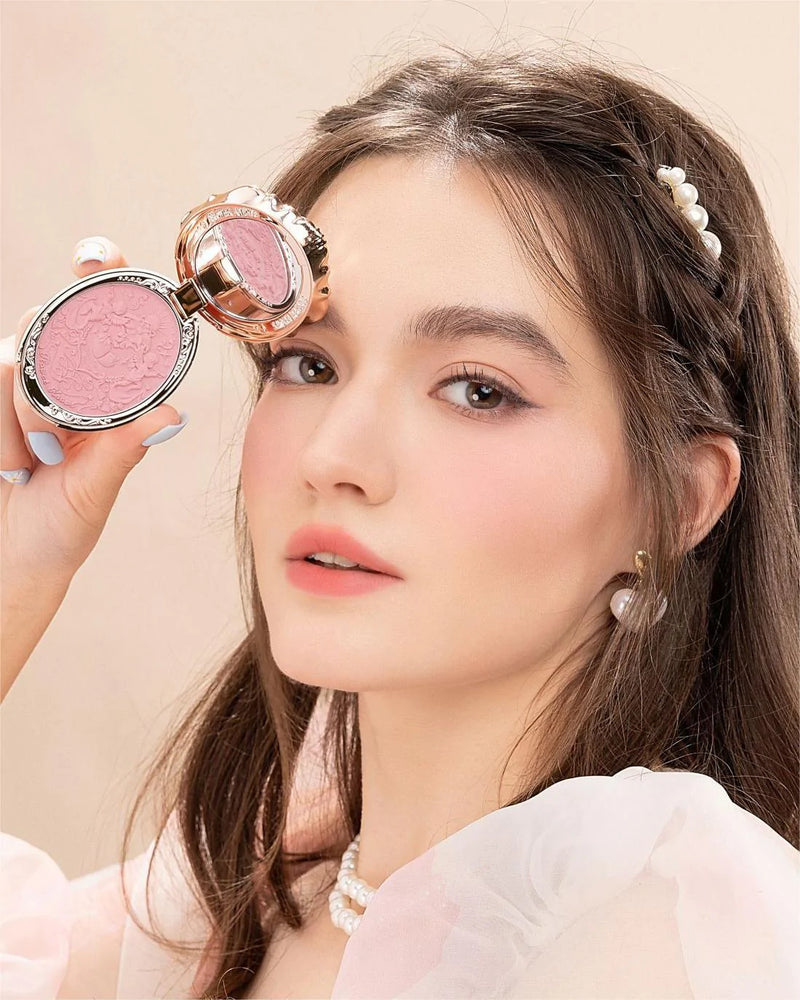 Strawberry Rococo Embossed Blush - Flower Knows / Rubor en polvo