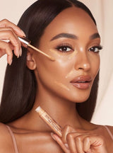 *PREORDEN: Beautiful Skin Radiant Concealer - Charlotte Tilbury / Corrector, ilumina, oculta e hidrata.