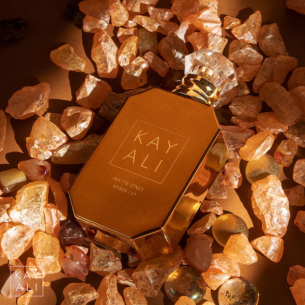 *PREORDEN: Invite Only Amber | 23- Kayali / Perfume cálido