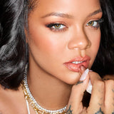 Slip Shine Sheer Shiny Lipstick - Fenty Beauty by Rihanna / Labial nutritivo