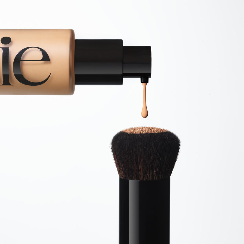 *PREORDEN: The Base Foundation Brush - Saie / Brocha para base