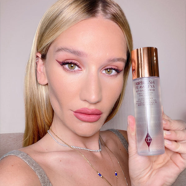 Airbrush Flawless Setting Spray - Charlotte Tilbury / Spray fijador de maquillaje